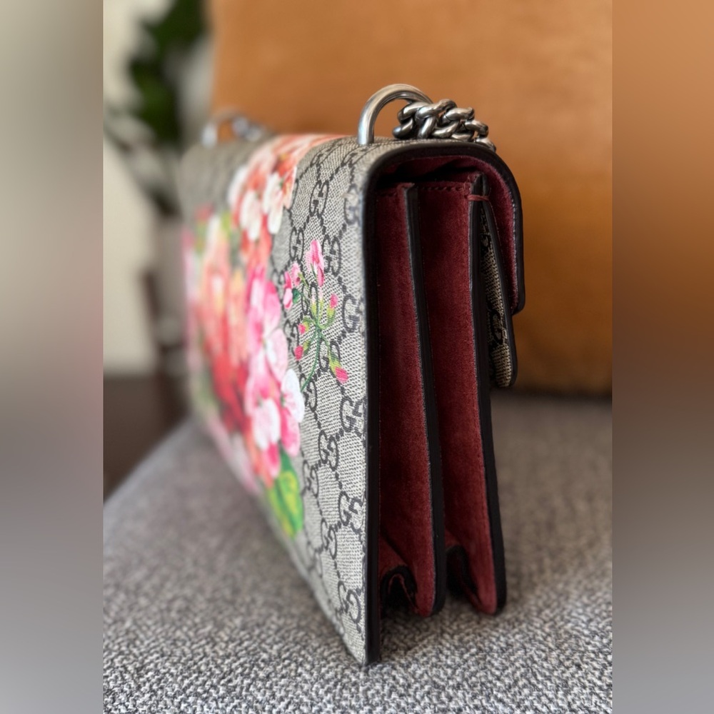 Gucci Beige GG Supreme Dionysus Bloom Shoulder Bag with Pink & Burgundy Accents - Picture 5 of 16